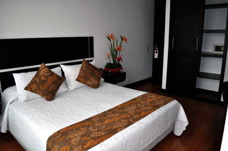 Hotel Quality Comfort House Bogotá Zewnętrze zdjęcie