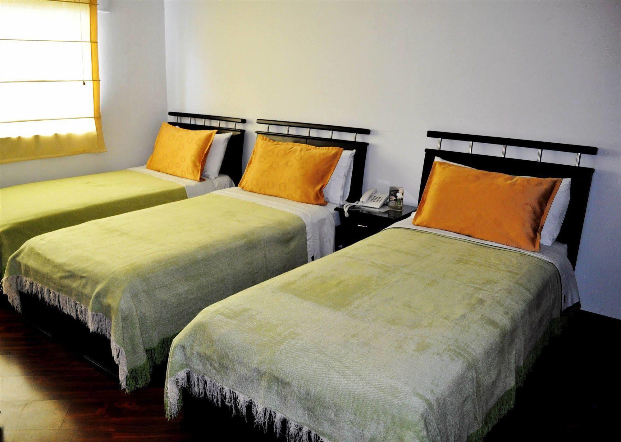 Hotel Quality Comfort House Bogotá Zewnętrze zdjęcie
