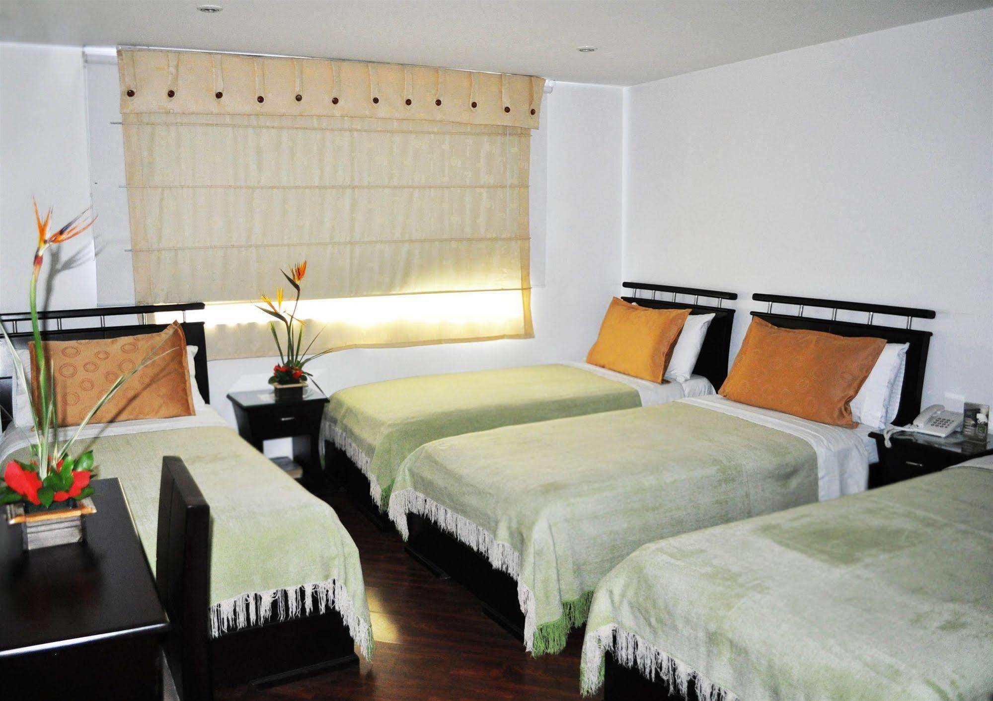 Hotel Quality Comfort House Bogotá Zewnętrze zdjęcie